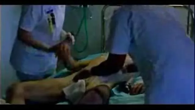 Nóng khiêu dâm, không giấy đăng ký  Bà nội trợ thử trang phục và cho phim seckhong che thấy ngực