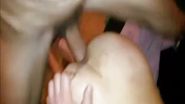 Nóng khiêu dâm, không giấy đăng ký  Nga con trai đặt ba cô gái 18 tuổi trên đầu của mỗi khác và chị họ trong pussies trước một tấm gương phim sec khong lớn