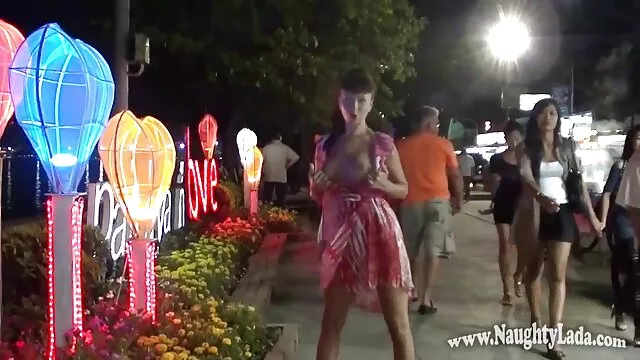 Nóng khiêu dâm, không giấy đăng ký  Người Nga phim sec hay ko che trong vớ chị mình với một giả trong những phòng khách