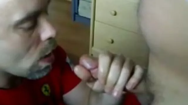 Nóng khiêu dâm, không giấy đăng ký  Brunette giật tắt một phim sec hd khong che thành viên của một ông già Noel say rượu
