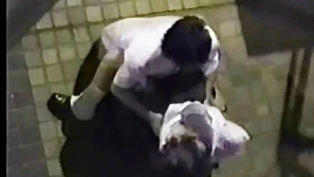 Nóng khiêu dâm, không giấy đăng ký  Người Nga trưởng thành thức dậy một người với một phim sec khôngche thổi kèn, liếm những quả bóng của anh ấy và hút một tia
